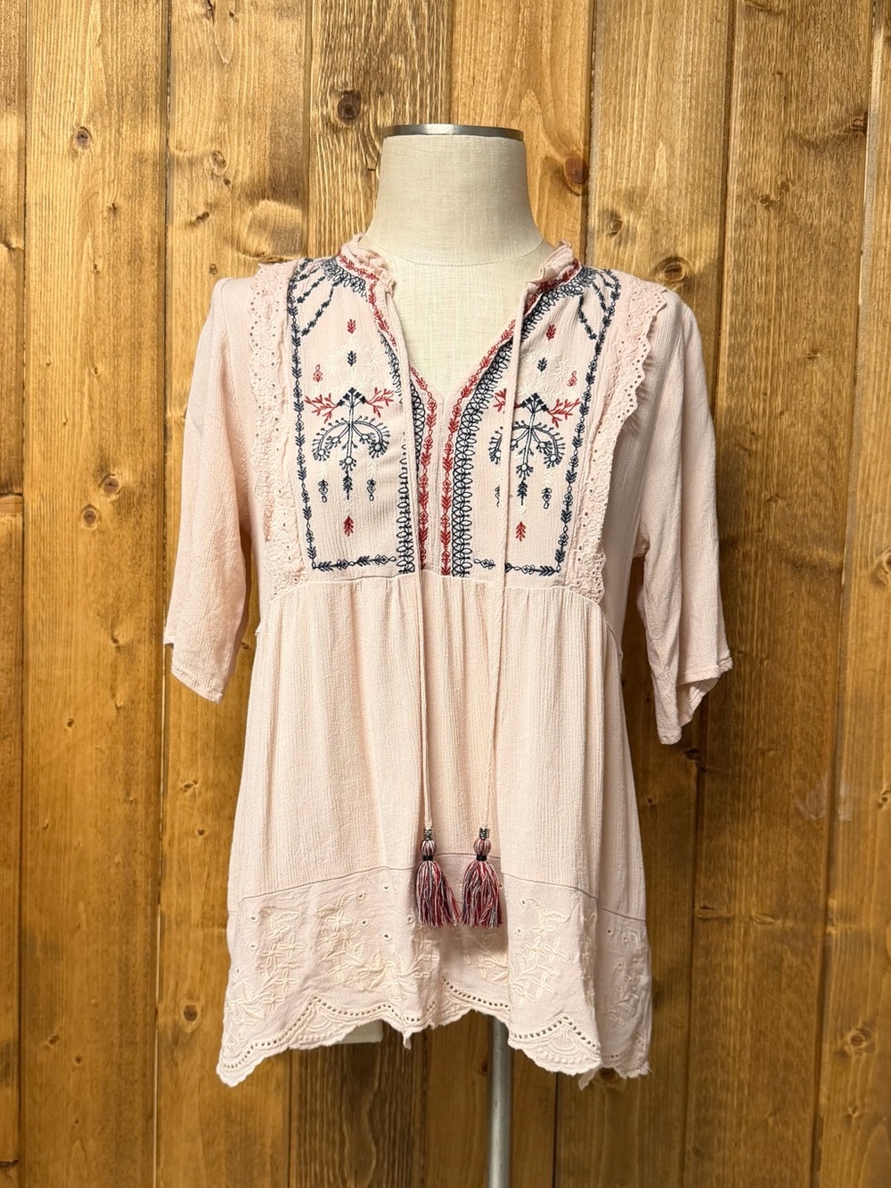 Artesia Small Pink Boho Peasant Elbow Length Shirt w/ Tassels Embroidered - Picture 2 of 8